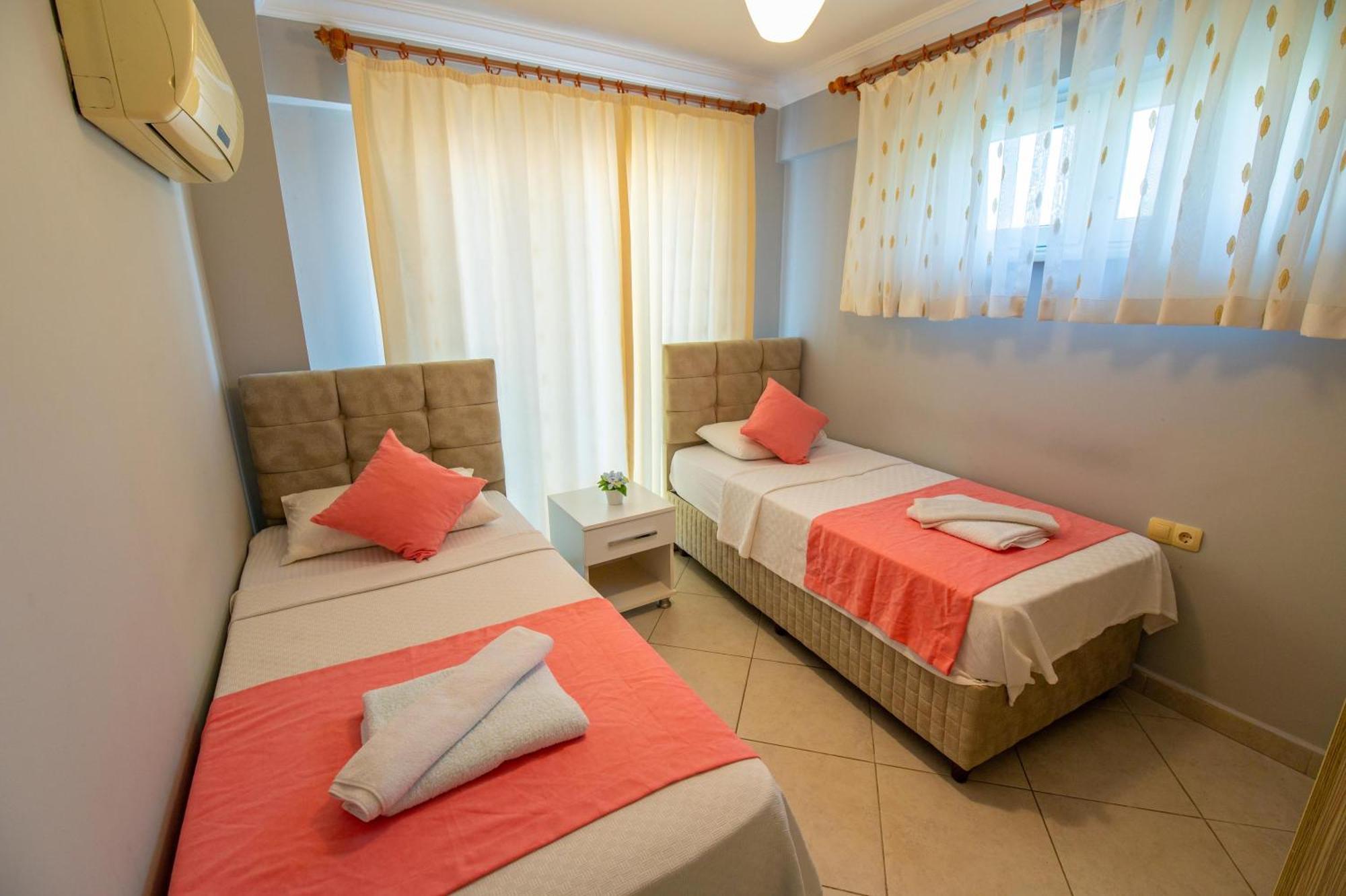 Sunset Beach Resort Aqua Lettings Fethiye Extérieur photo