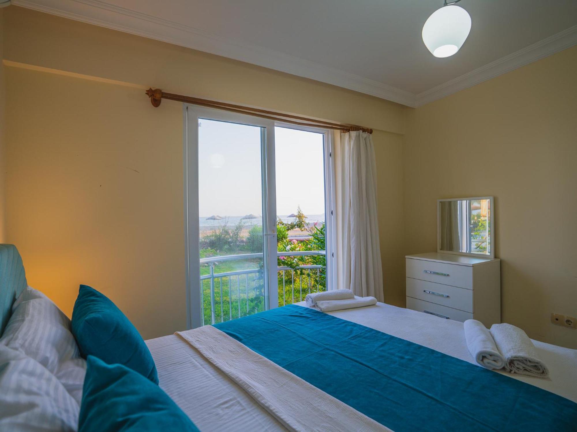 Sunset Beach Resort Aqua Lettings Fethiye Extérieur photo