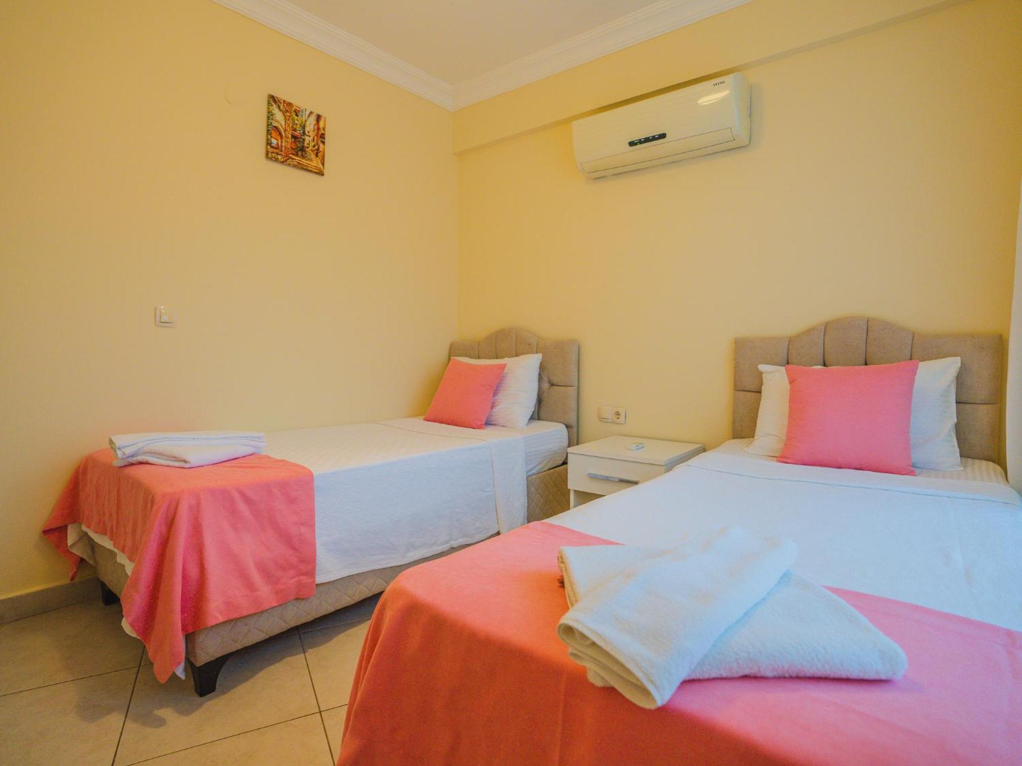 Sunset Beach Resort Aqua Lettings Fethiye Extérieur photo
