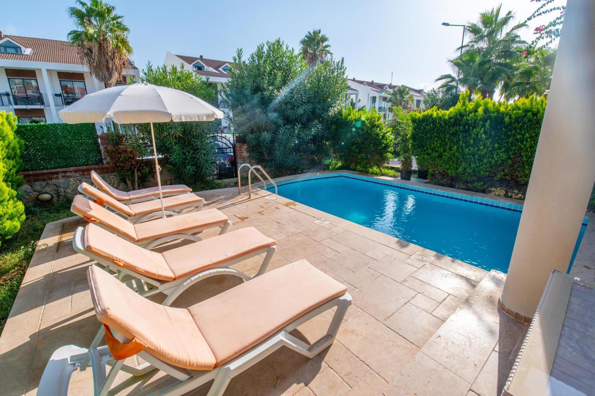 Sunset Beach Resort Aqua Lettings Fethiye Extérieur photo