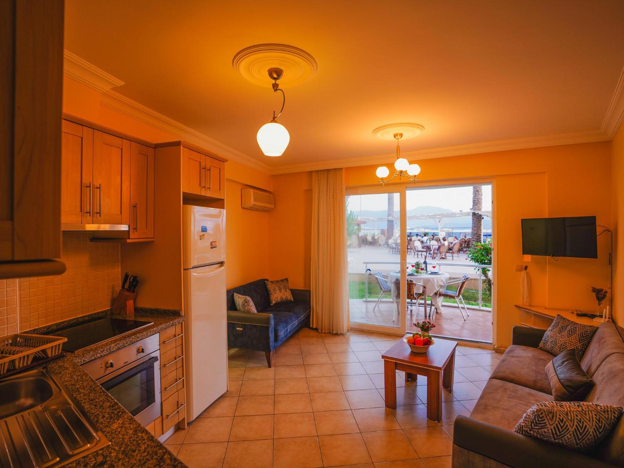 Sunset Beach Resort Aqua Lettings Fethiye Extérieur photo