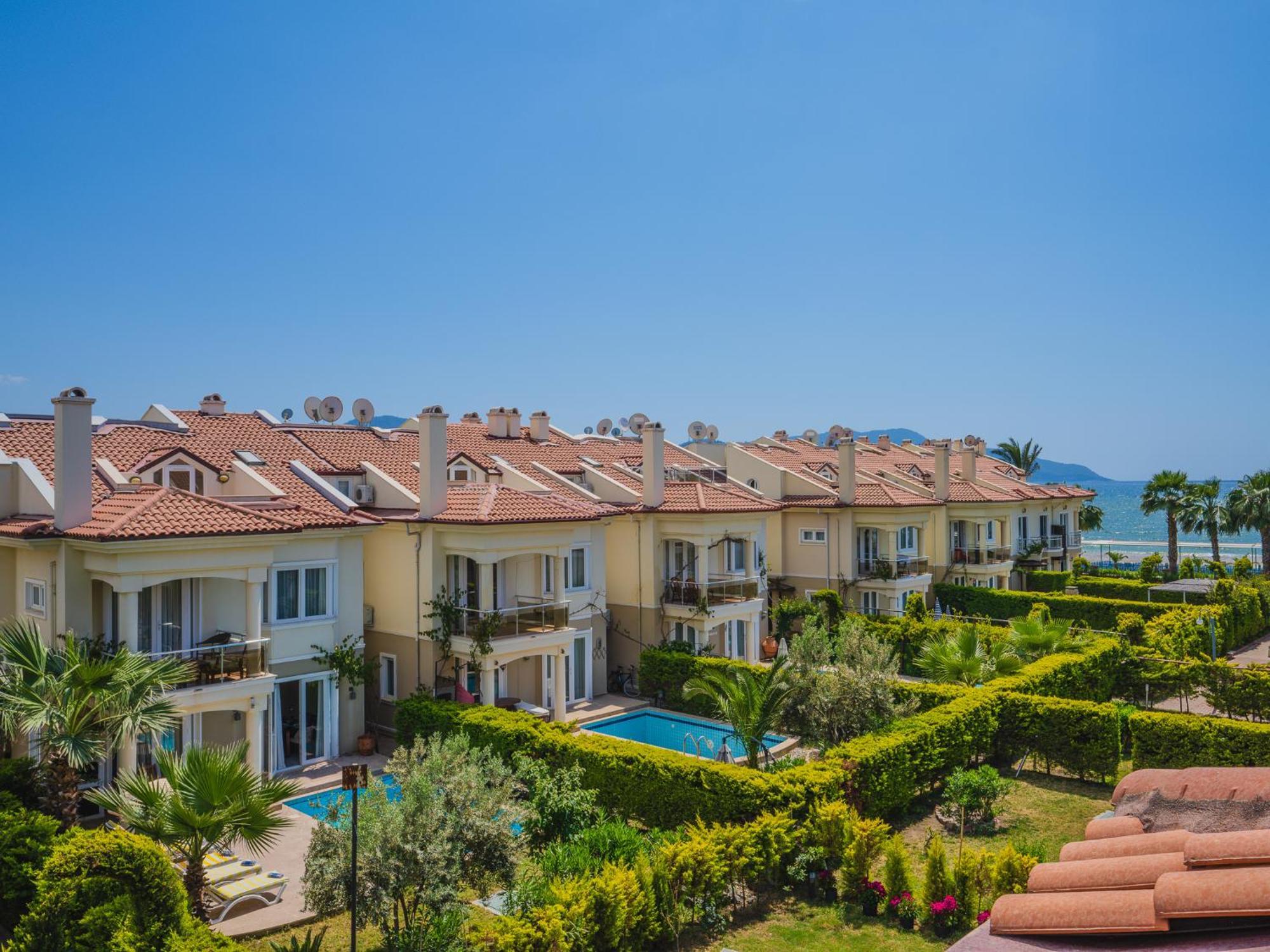 Sunset Beach Resort Aqua Lettings Fethiye Extérieur photo