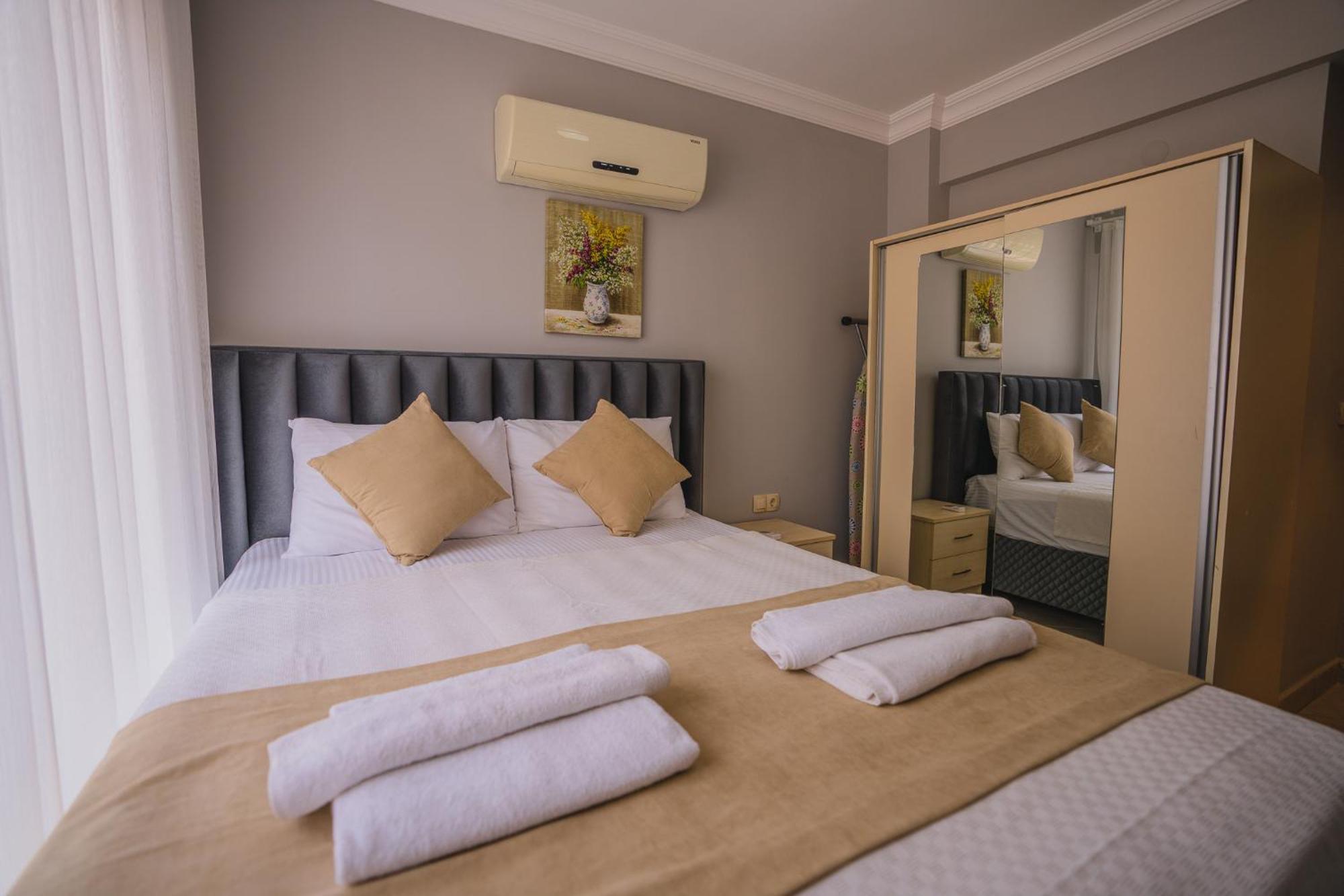 Sunset Beach Resort Aqua Lettings Fethiye Extérieur photo