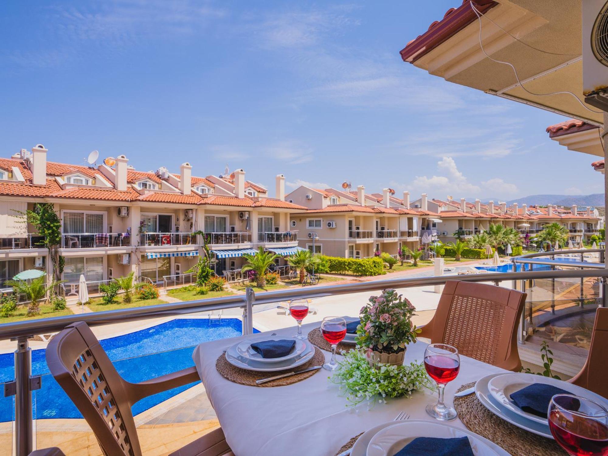 Sunset Beach Resort Aqua Lettings Fethiye Extérieur photo