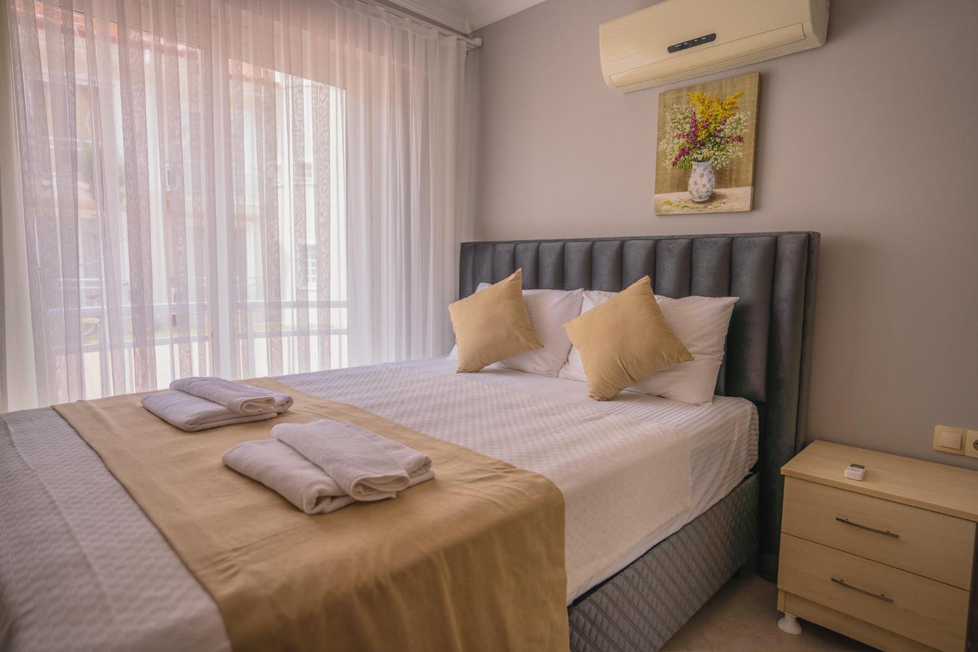 Sunset Beach Resort Aqua Lettings Fethiye Extérieur photo